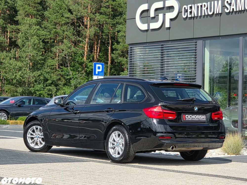 BMW Seria 3 318i GPF Advantage - 34