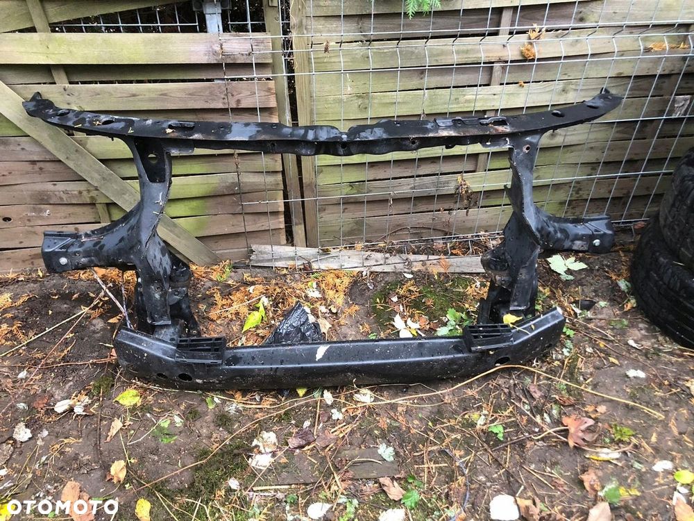 VW T5 PAS PRZEDNI OKULAR - 1