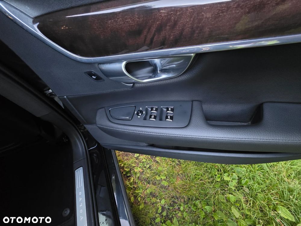 Volvo S90 T5 Geartronic Momentum - 8