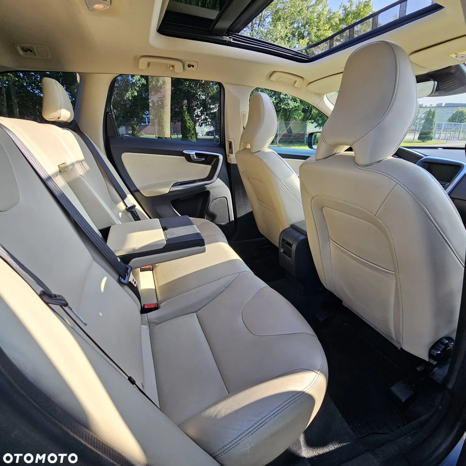 Volvo XC 60 D3 Inscription - 11