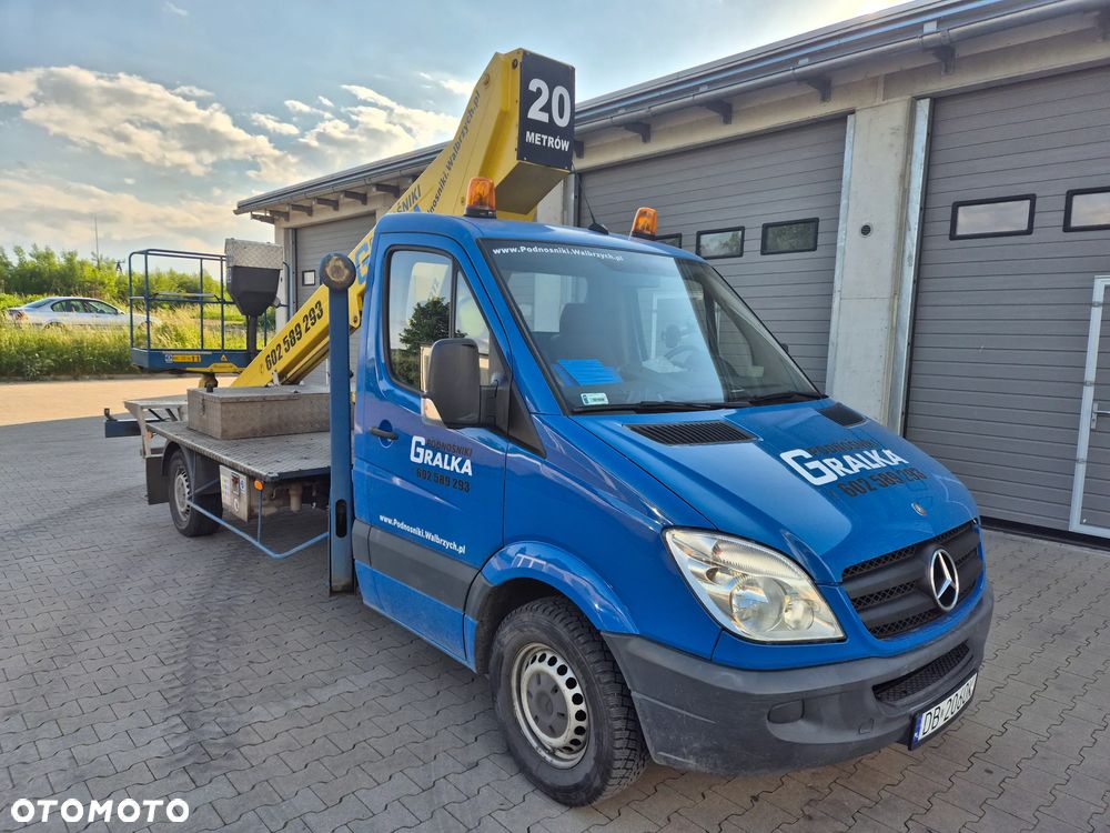 Mercedes-Benz Sprinter - 7