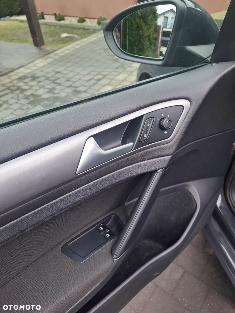 Volkswagen Golf 1.2 TSI BMT Trendline - 11