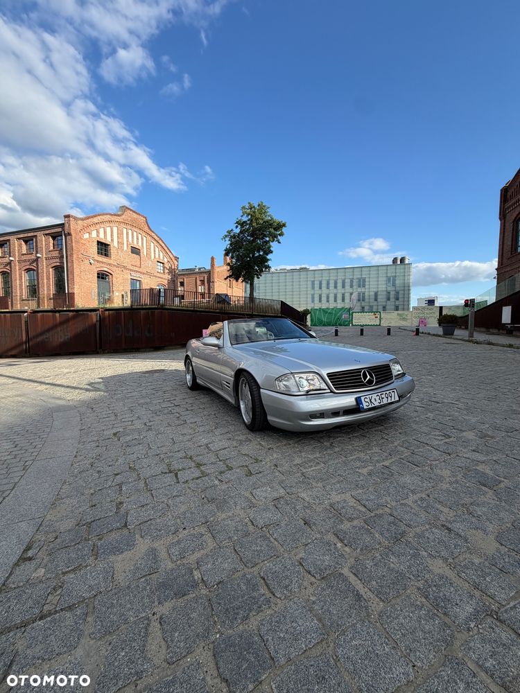 Mercedes-Benz SL - 15