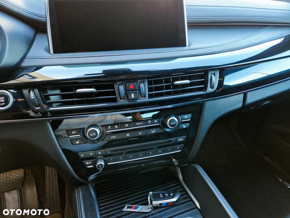 BMW X6M - 11