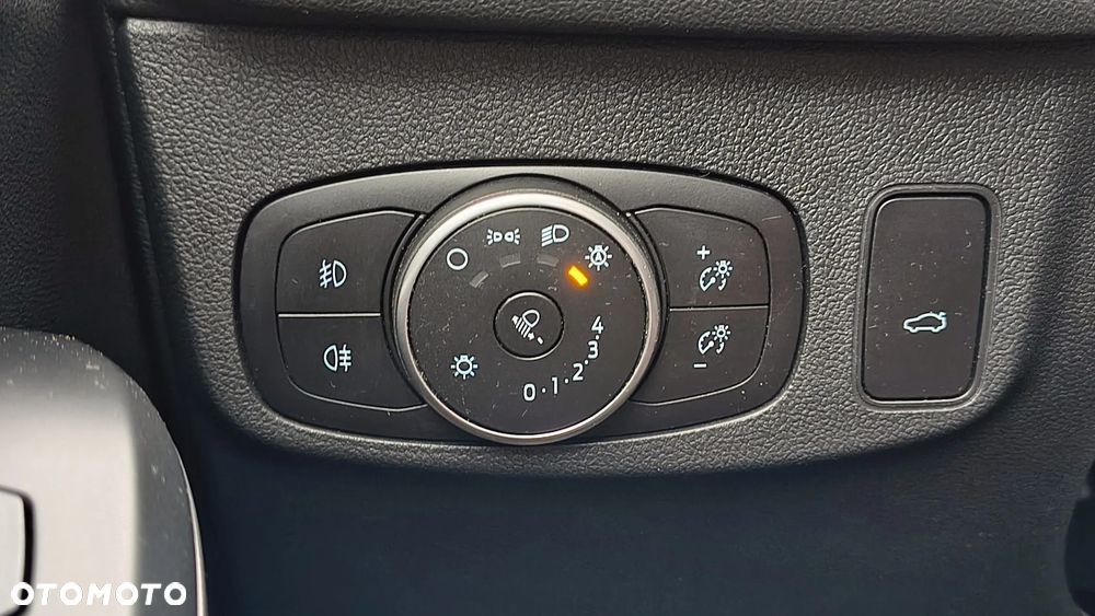 Ford Focus 1.0 EcoBoost Trend - 19