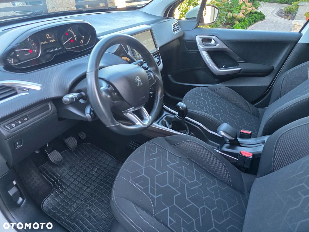 Peugeot 2008 - 19