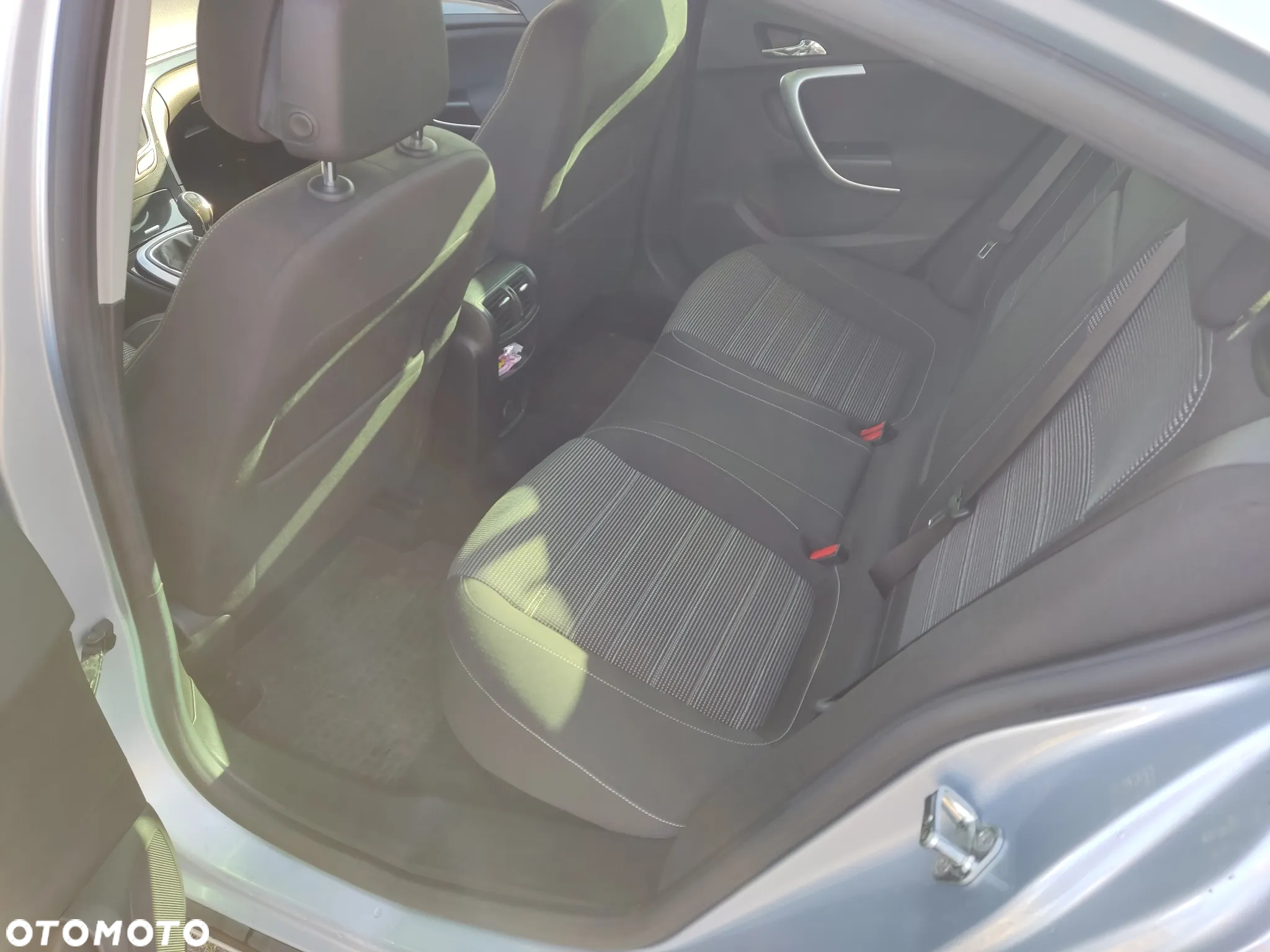 Opel Insignia 1.6 T Cosmo S&S - 13