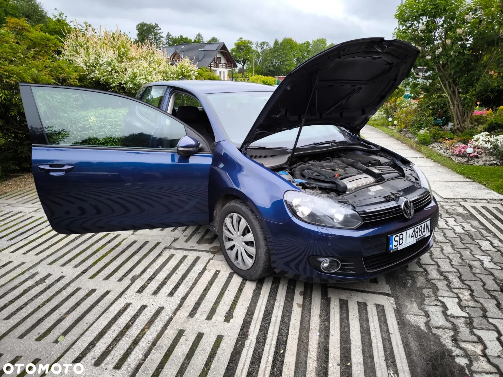 Volkswagen Golf - 2
