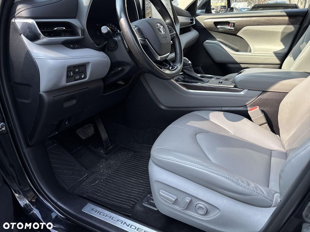 Toyota Highlander - 11