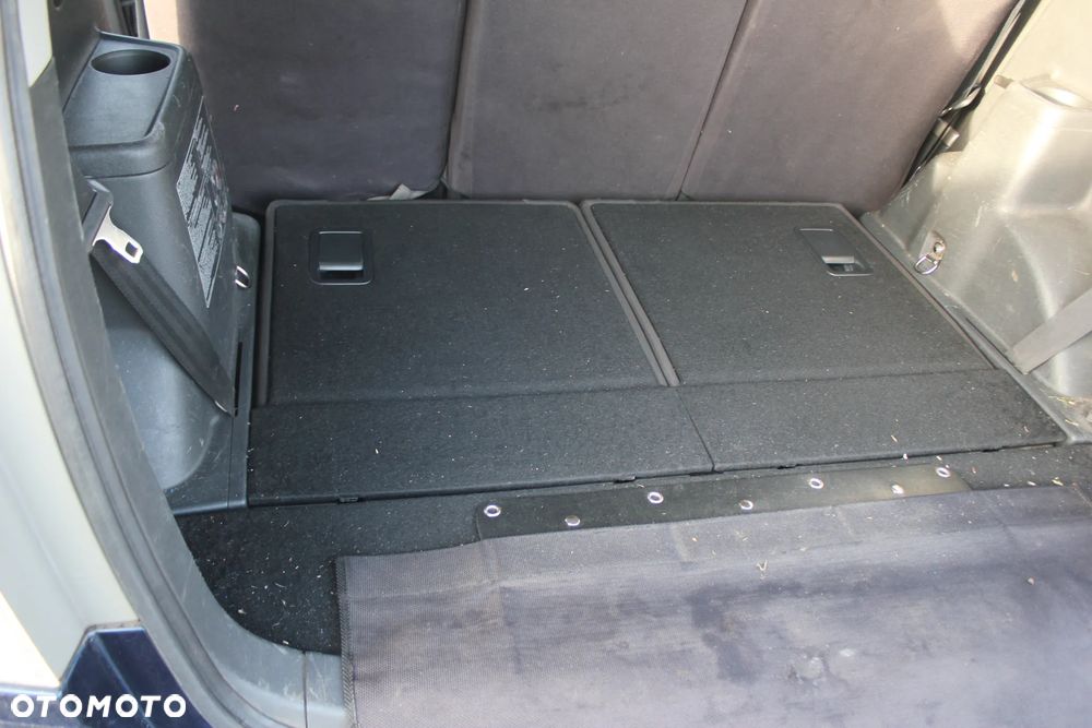 Toyota Corolla Verso 1.8 Prestige 7os - 11