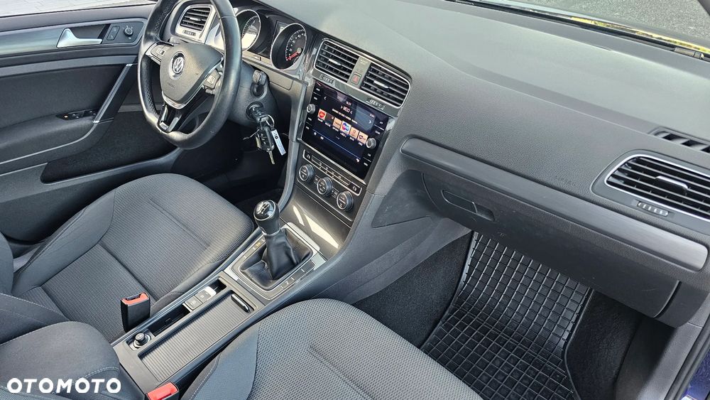 Volkswagen Golf 1.5 TSI BMT Comfortline - 14