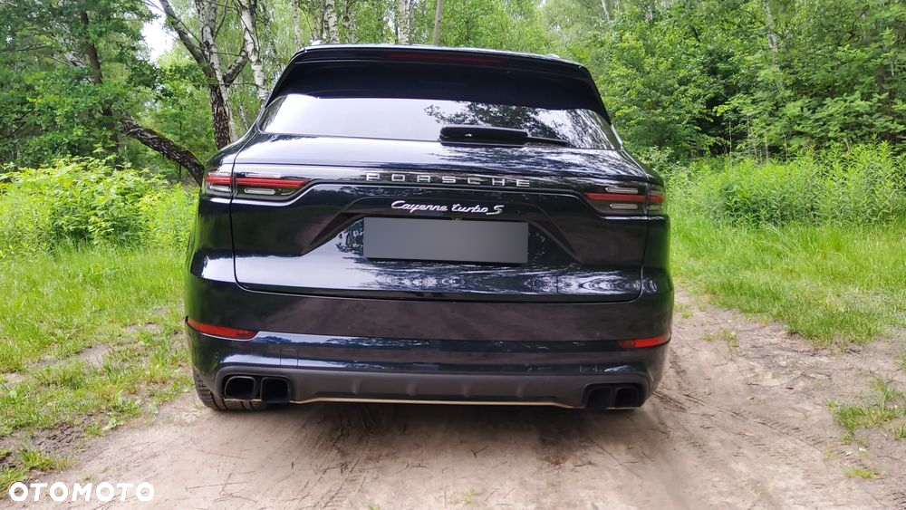 Porsche Cayenne Turbo - 4