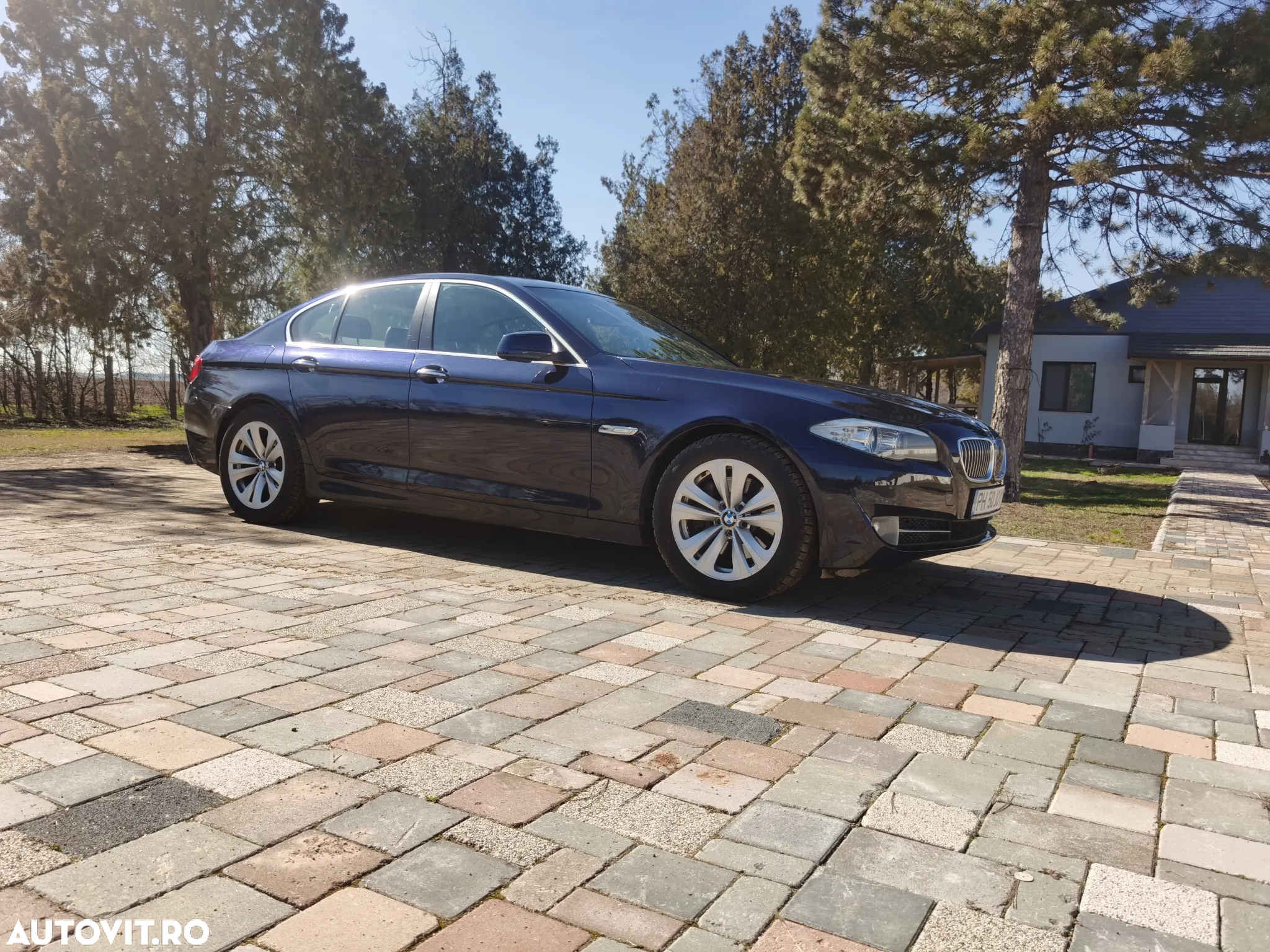 BMW Seria 5 530d xDrive - 2