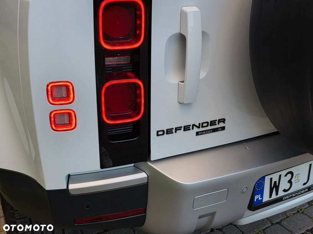 Land Rover Defender - 14