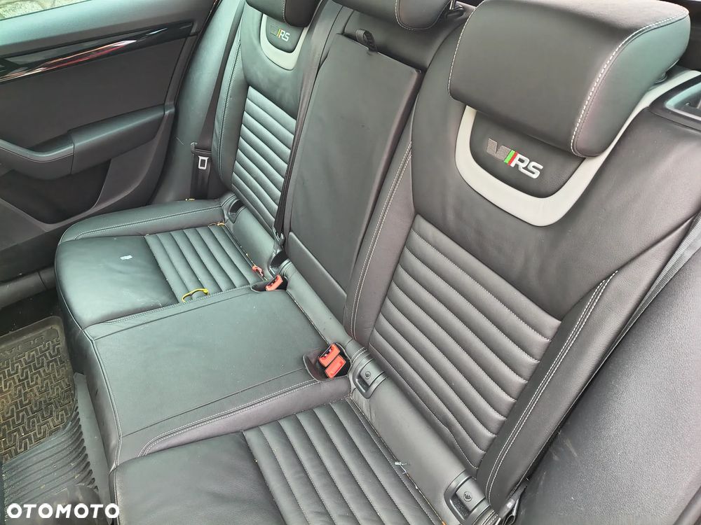 Skoda Octavia 2.0 TSI DSG RS 230 - 19