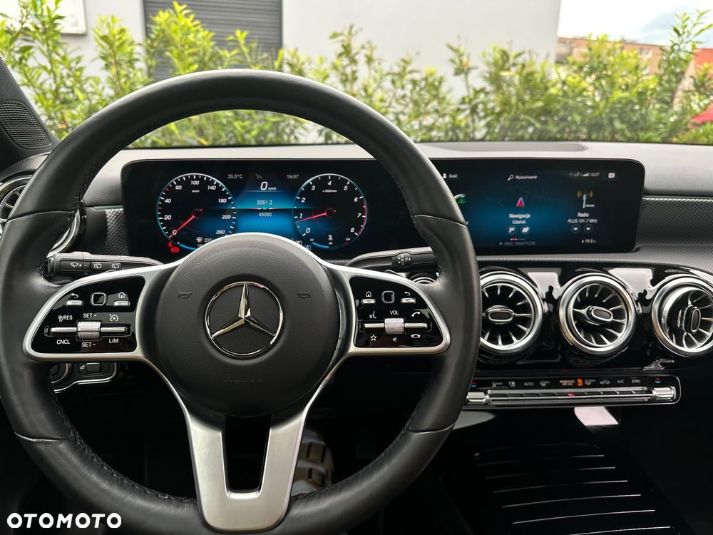 Mercedes-Benz Klasa A 180 Progressive 7G-DCT - 13