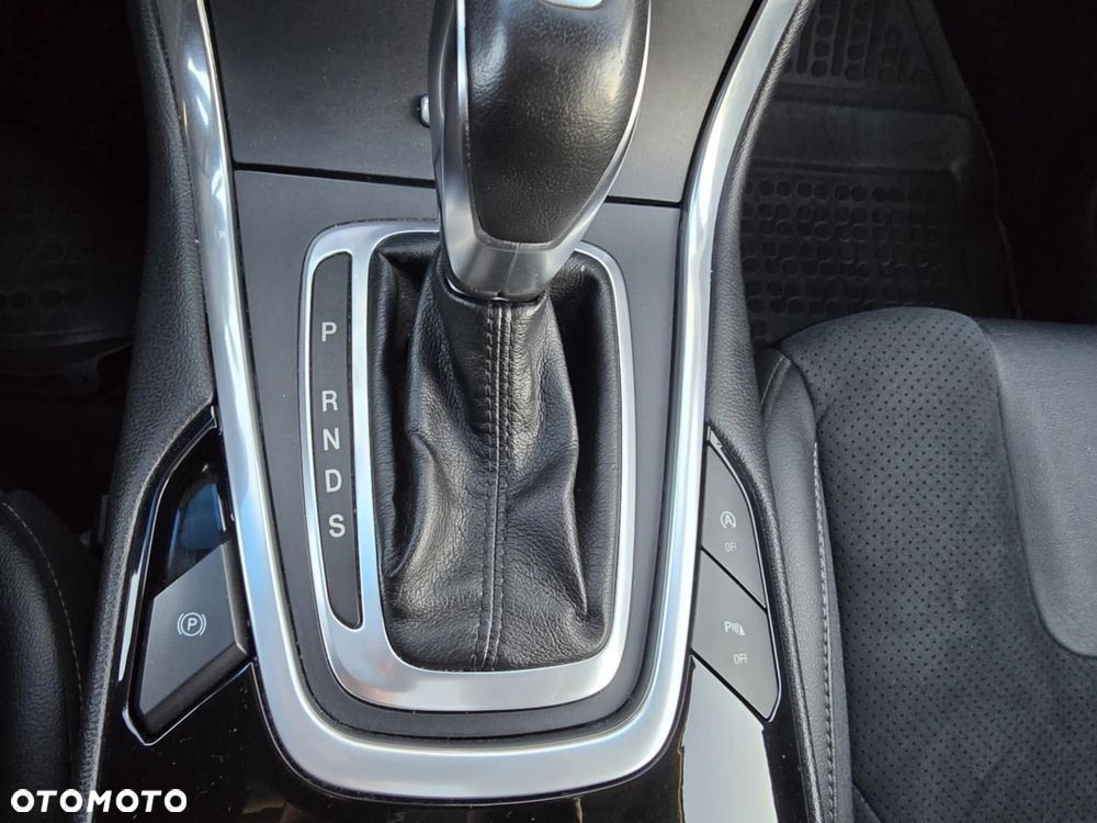 Ford Edge 2.0 TDCi Bi-Turbo 4x4 Sport - 39