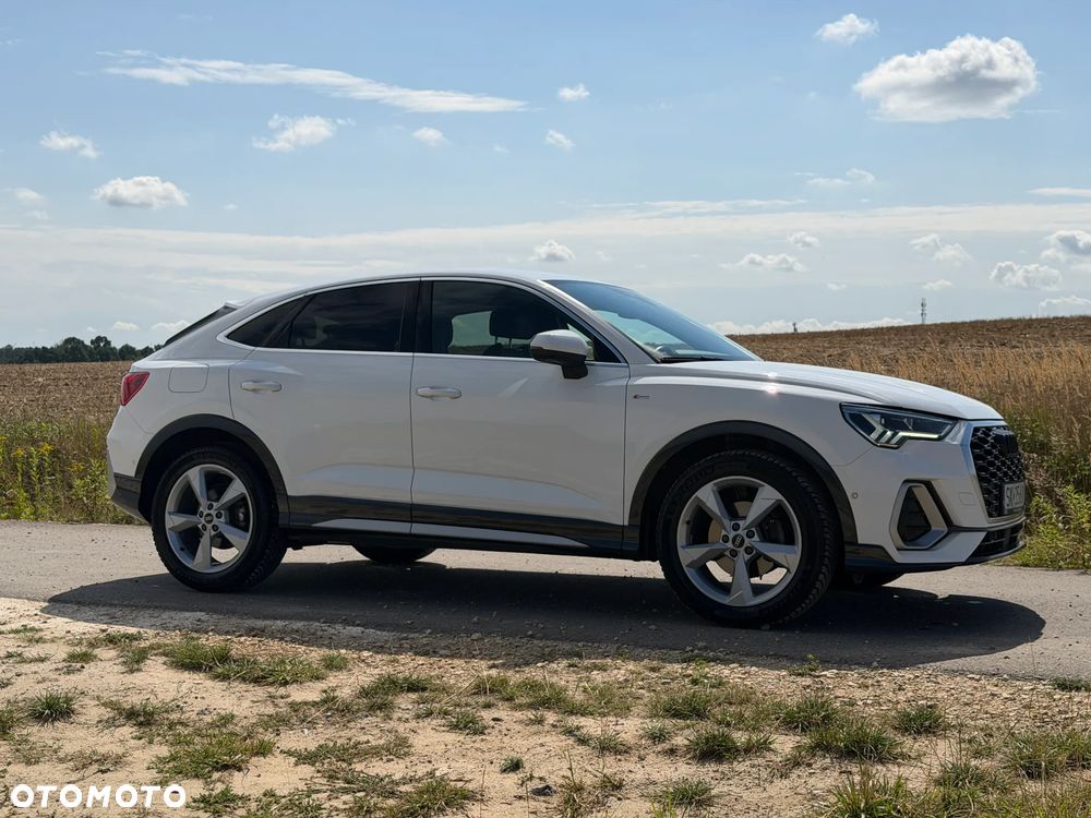 Audi Q3 35 TFSI mHEV S-Line S tronic - 1