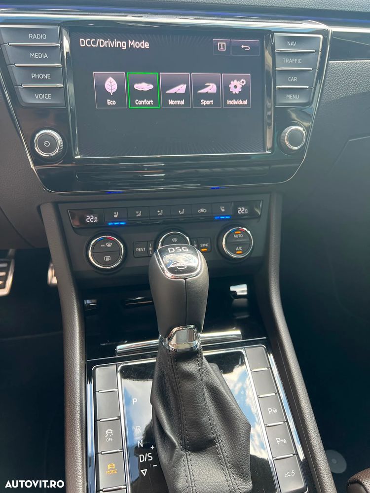 Skoda Superb 2.0 TDI DSG Laurin & Klement - 9