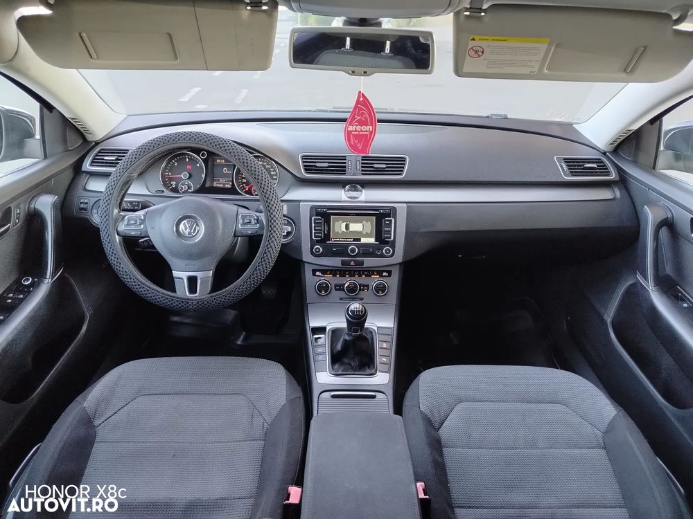 Volkswagen Passat 2.0 TDI Highline - 19