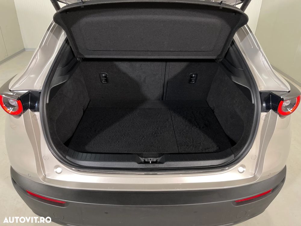 Mazda CX-30 e-SKYACTIV X186 AT MHEV GT+ - 12