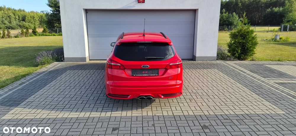 Ford Focus 2.0 EcoBoost ST-2 - 10