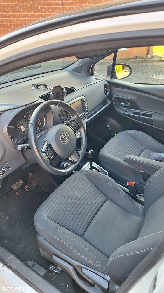 Toyota Yaris - 5