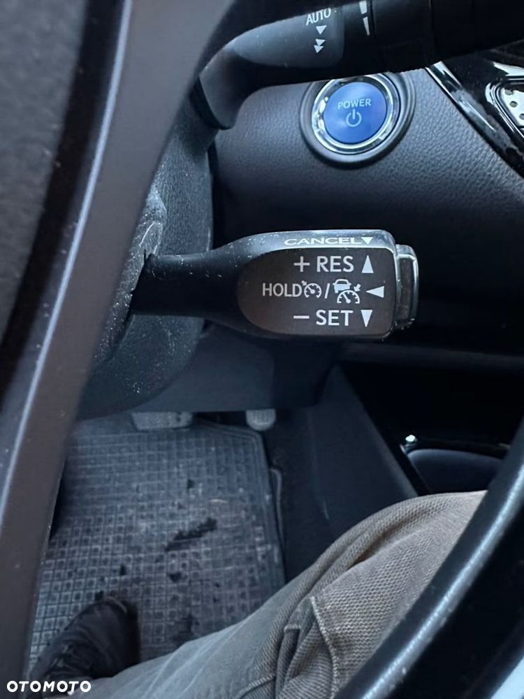 Toyota C-HR Lounge - 11