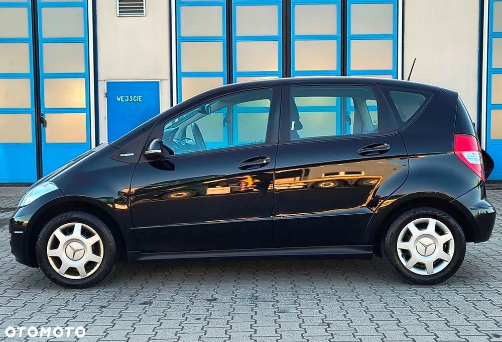 Mercedes-Benz Klasa A 150 BlueEFFICIENCY Elegance - 2