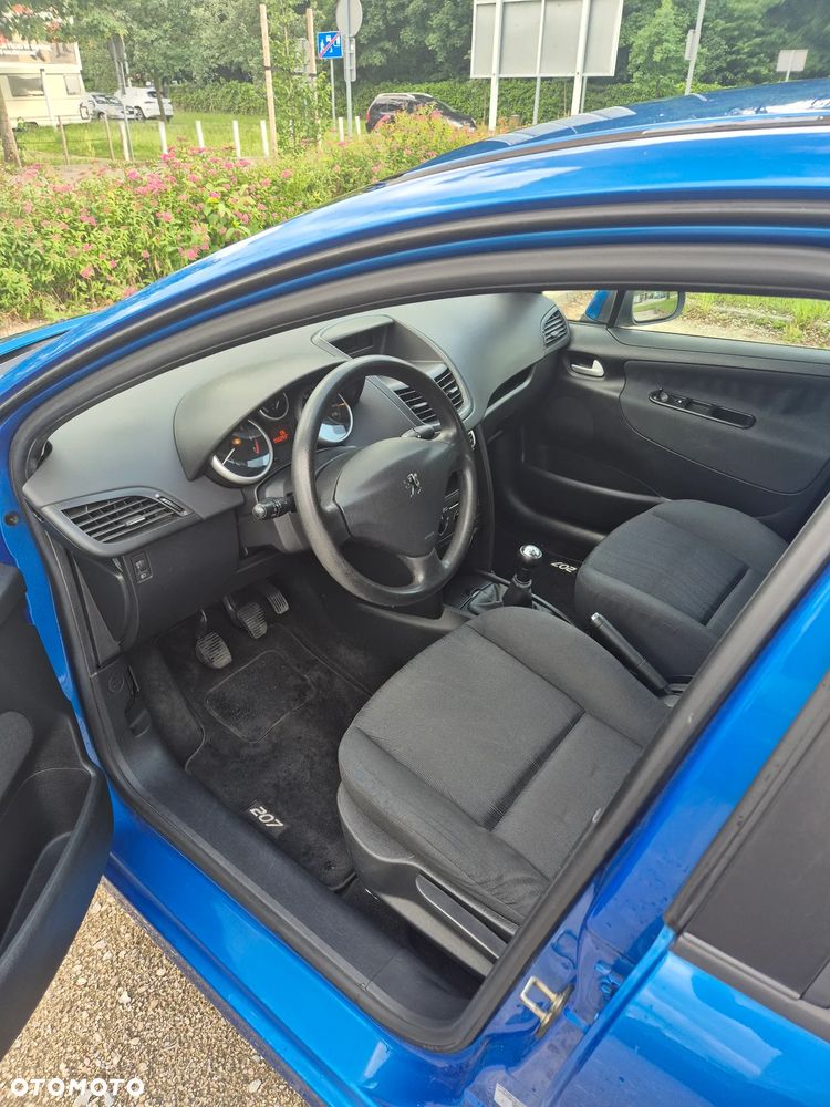 Peugeot 207 1.4 Presence - 9