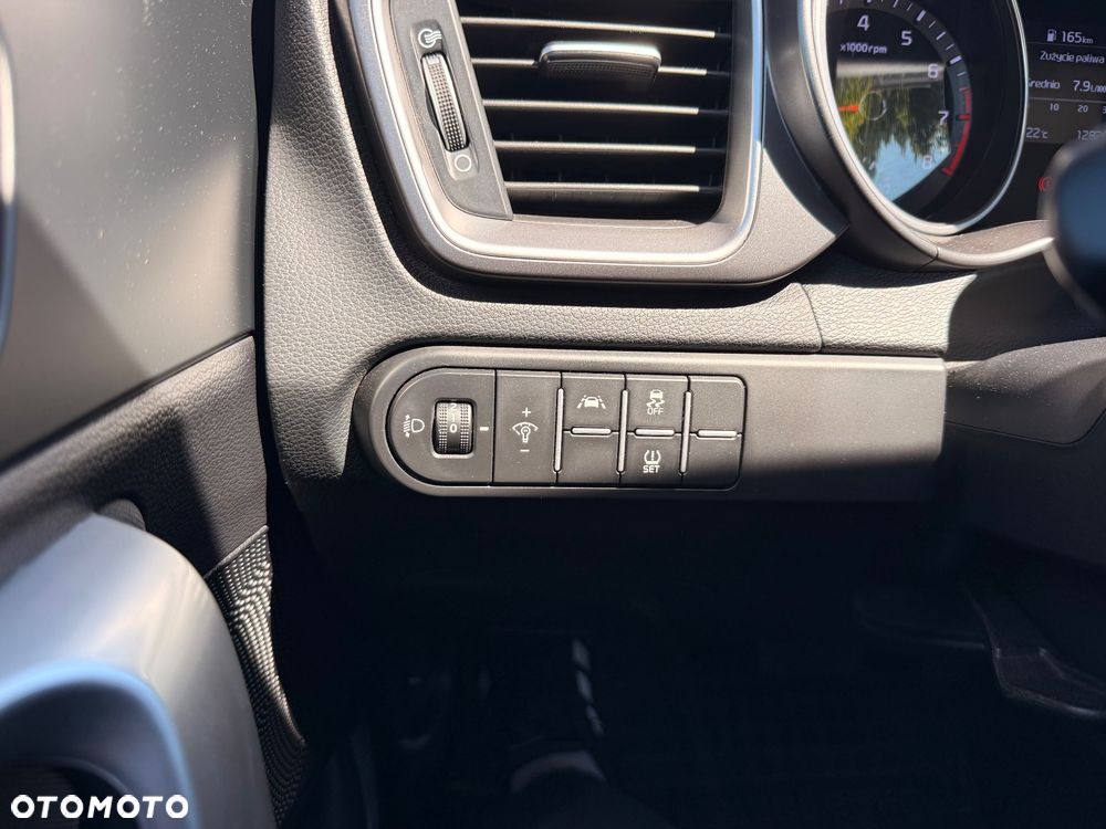 Kia Ceed - 12