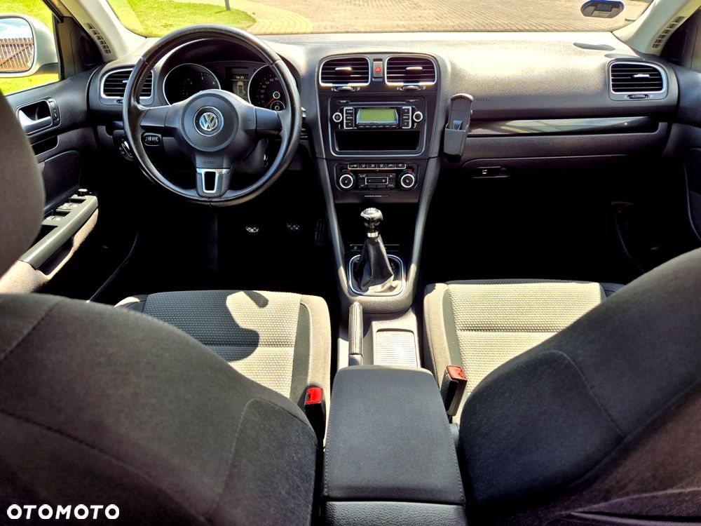 Volkswagen Golf 1.6 TDI Comfortline - 6