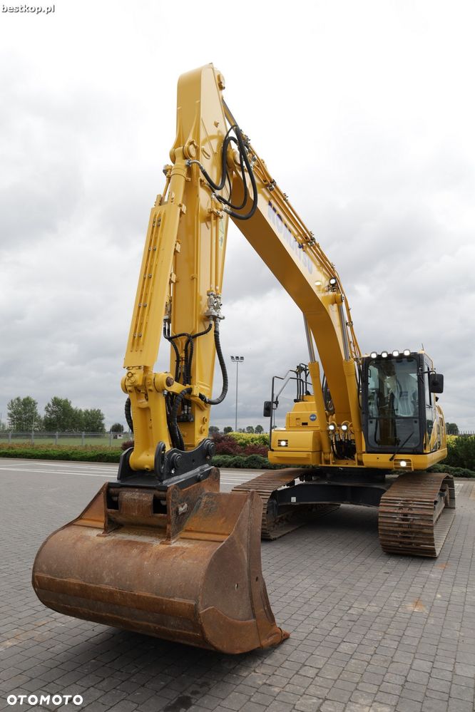 Komatsu PC210LC-11 - 16