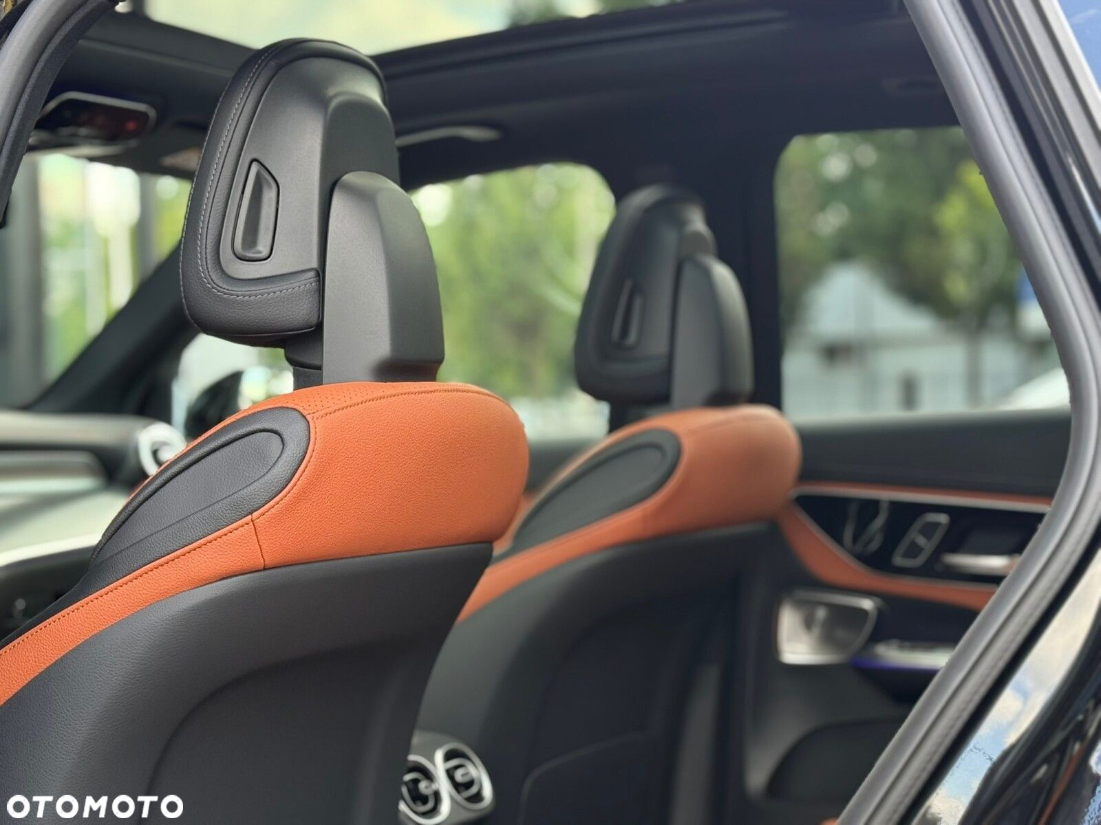 Mercedes-Benz GLC - 12
