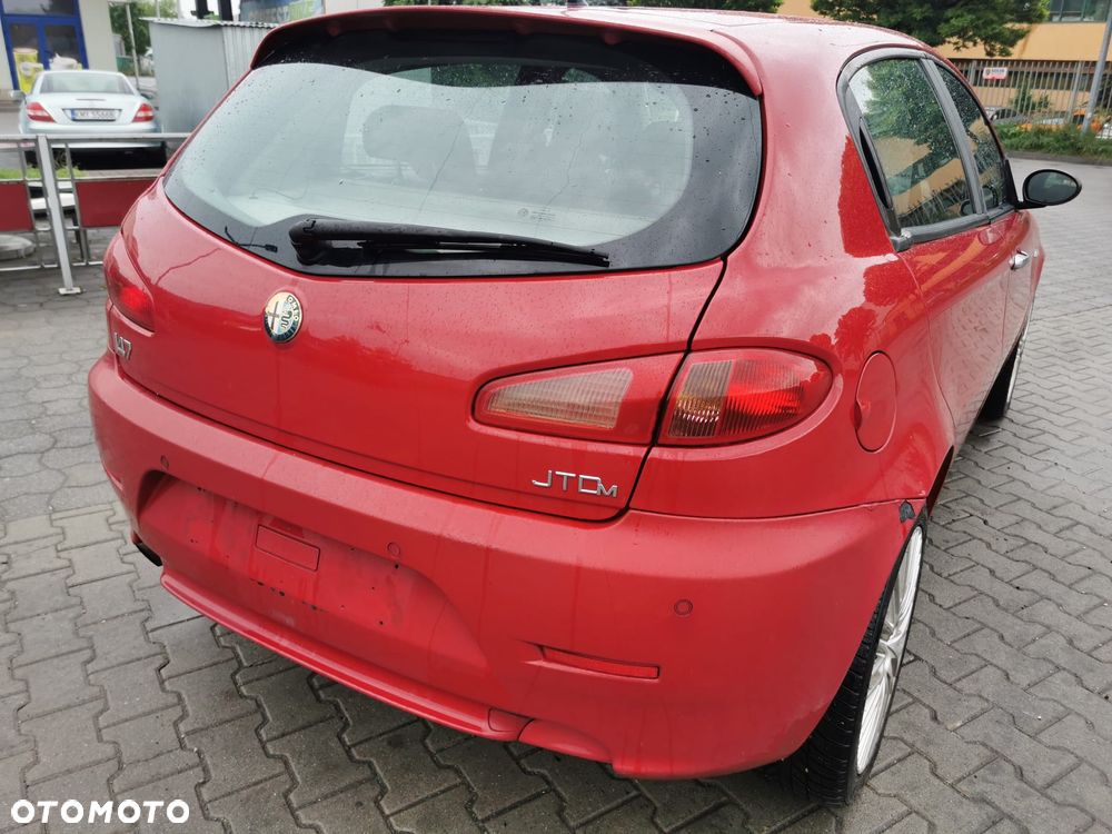 Alfa Romeo 147 1.9 JTDM 8V - 9