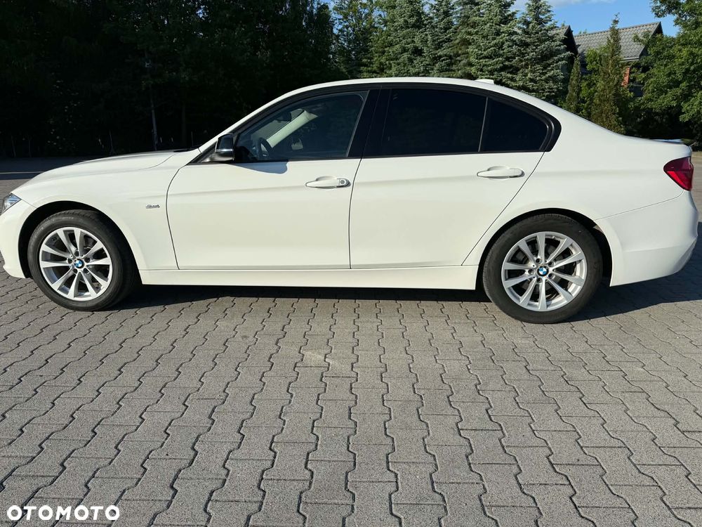 BMW Seria 3 318i Sport Line - 8