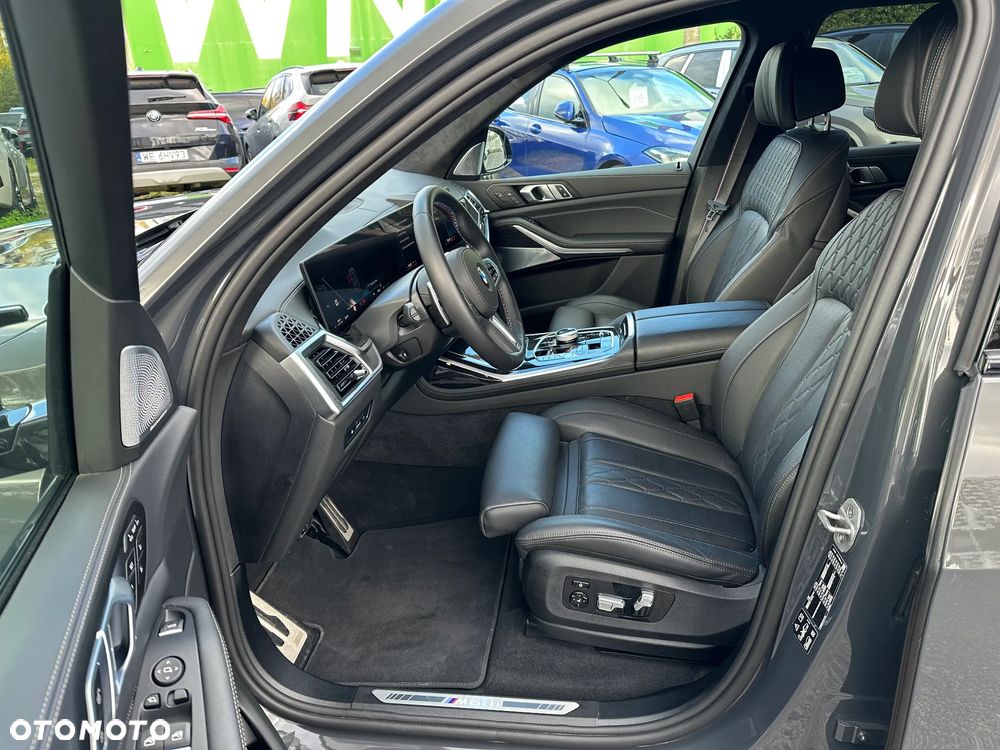 BMW X7 2025