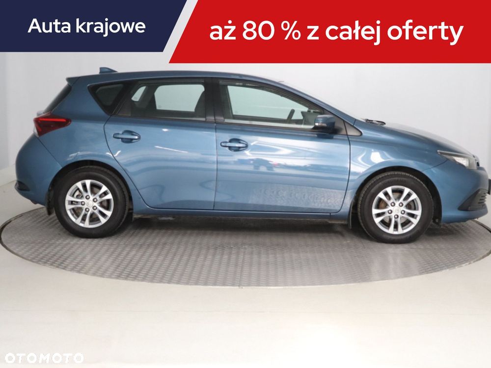 Toyota Auris - 8