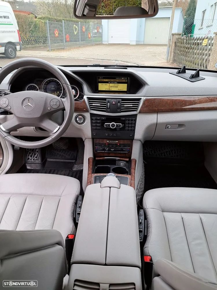 Mercedes-Benz 350 - 3