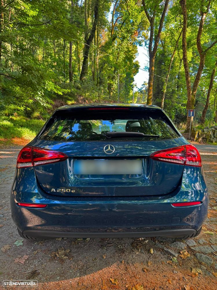 Mercedes-Benz A 250 e 8G-DCT Style - 2