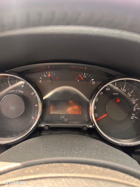 Peugeot 3008 1.6 Confort Pack - 9