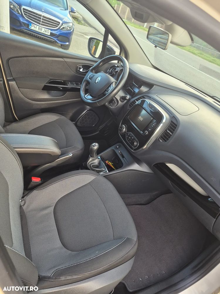 Renault Captur TCe Turbo Stop/Start Expression - 13