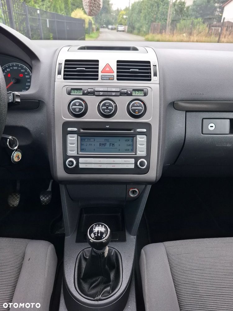 Volkswagen Touran 1.6 Freestyle - 27