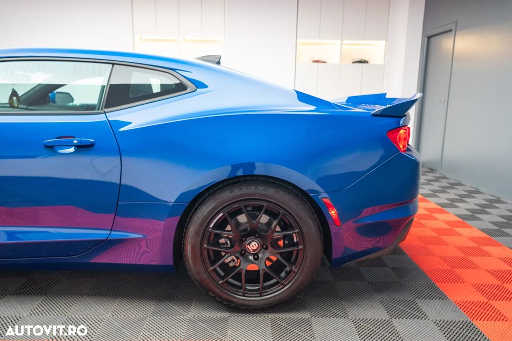 Chevrolet Camaro - 13