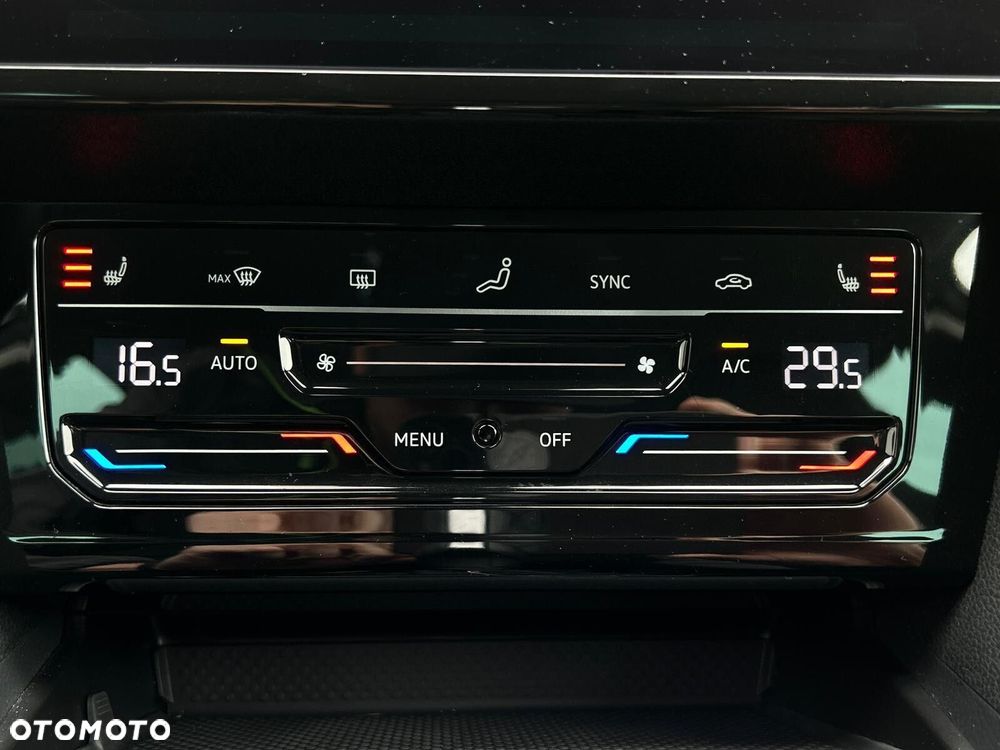Volkswagen Passat Variant 2.0 TDI EVO Elegance DSG - 26