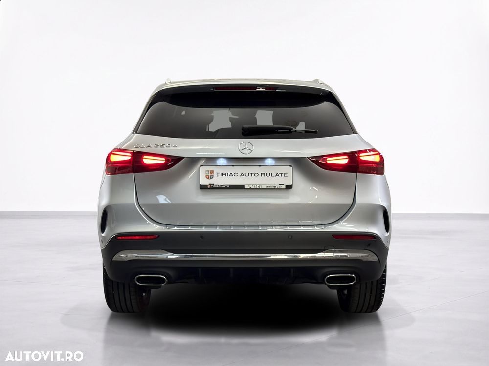 Mercedes-Benz GLA 250 e - 5