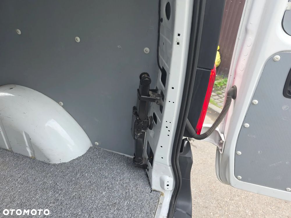 Mercedes-Benz Vito - 18