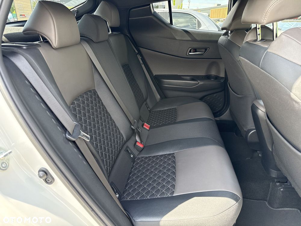 Toyota C-HR 1.8 Hybrid Executive - 25