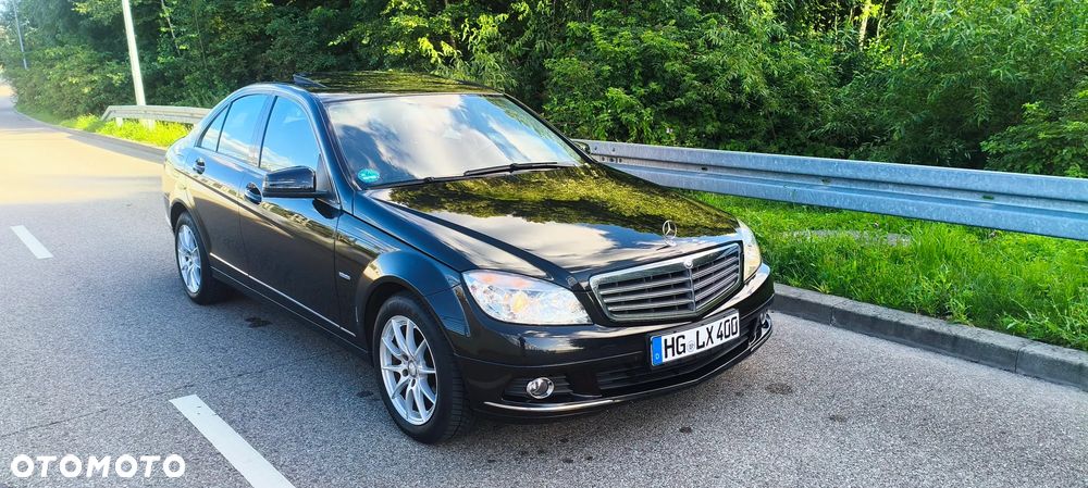 Mercedes-Benz Klasa C 180 Kompressor BlueEFFICIENCY Elegance - 8