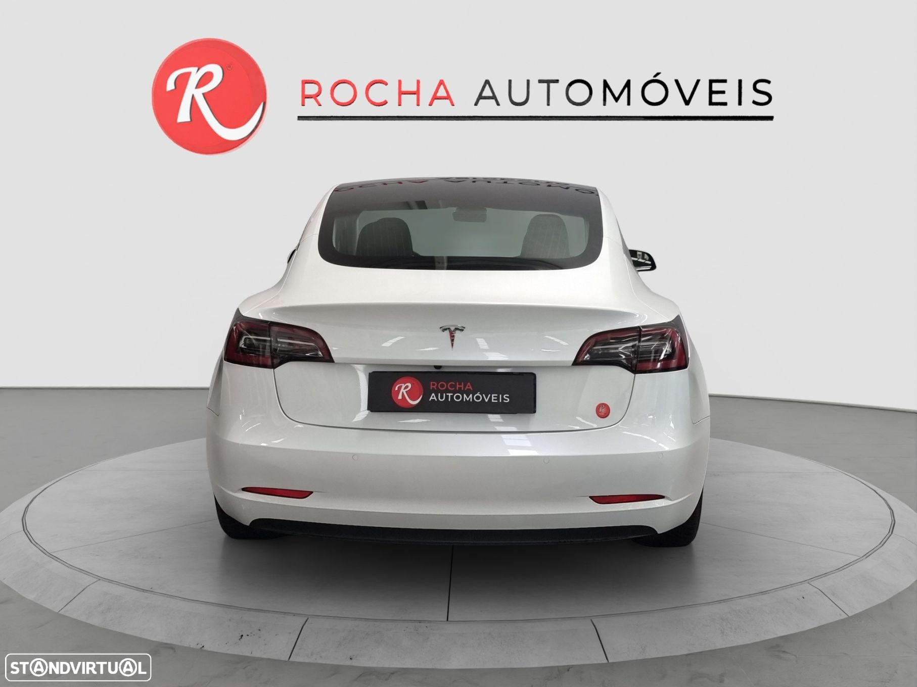 Tesla Model 3 - 4
